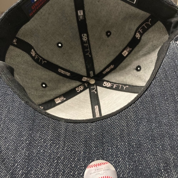 Boston Red Sox Denim New Era Fitted Hat-Size 7 3/8 Used - Picture 5 of 6